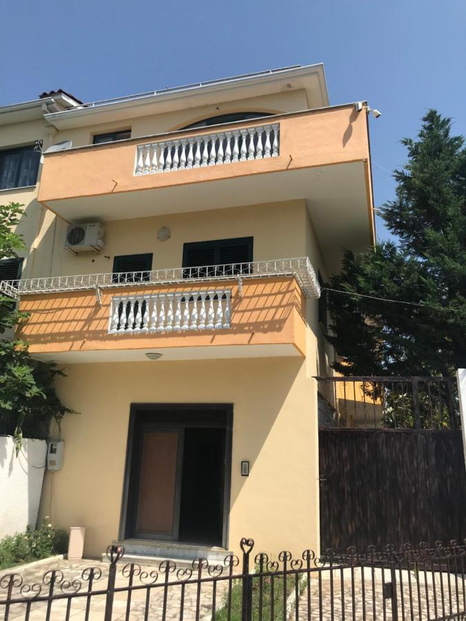 Sunrise Guest House Shkoder Exterior photo