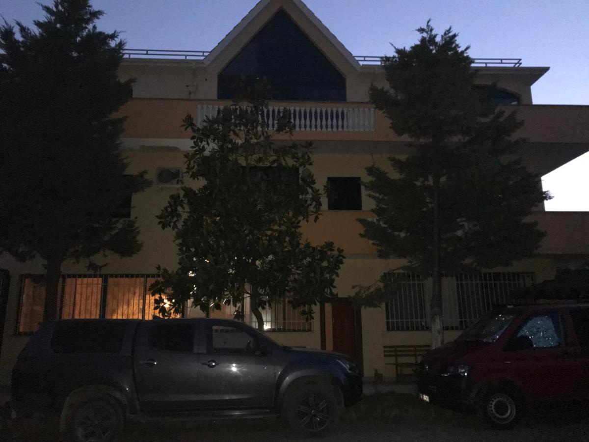 Sunrise Guest House Shkoder Exterior photo